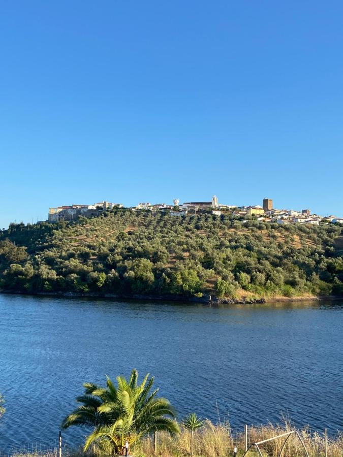 Bed and Breakfast Montes De Charme Авиш Экстерьер фото